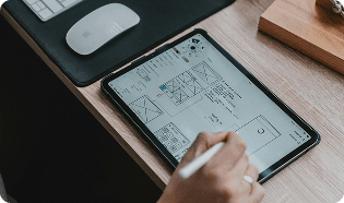 UI/UX Designer
